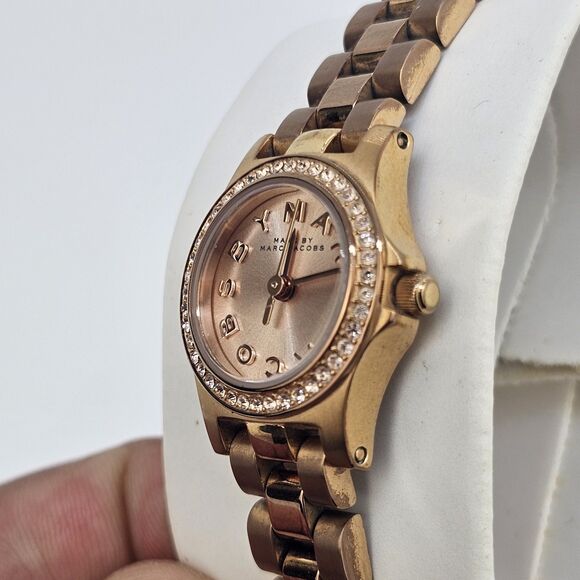 Marc Jacobs Women's Watch 20MM Gold Dial Gold Bracelet Band 5.75" New Battery - Picture 3 of 12